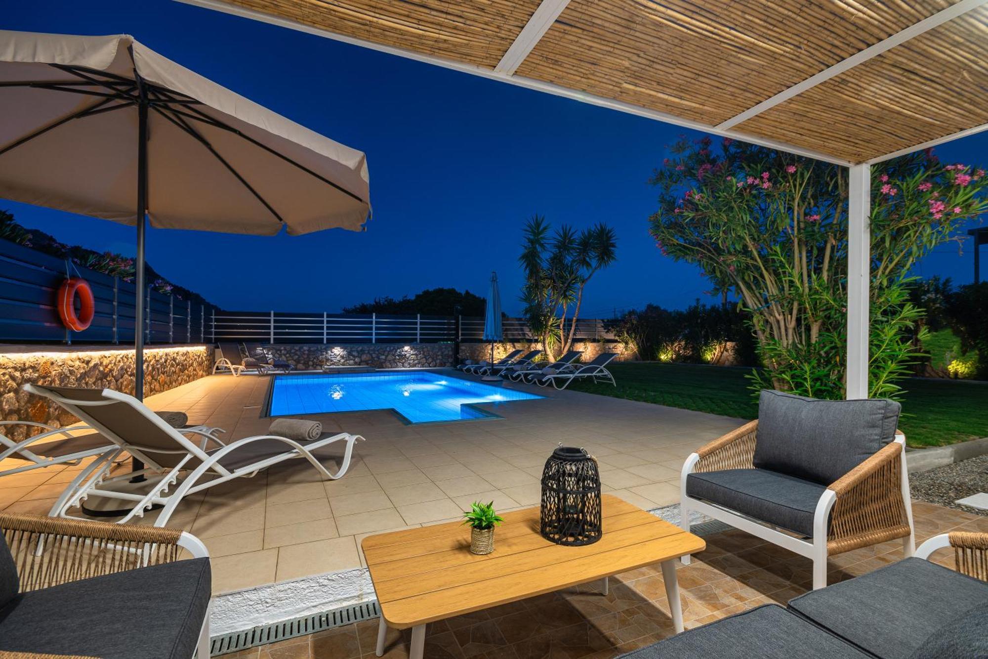 Villa Mariani II - In Lothiarika, Newly Renovated June 2024, Private Pool, Lindos 10 Min, Beach 120M Lardos Zewnętrze zdjęcie