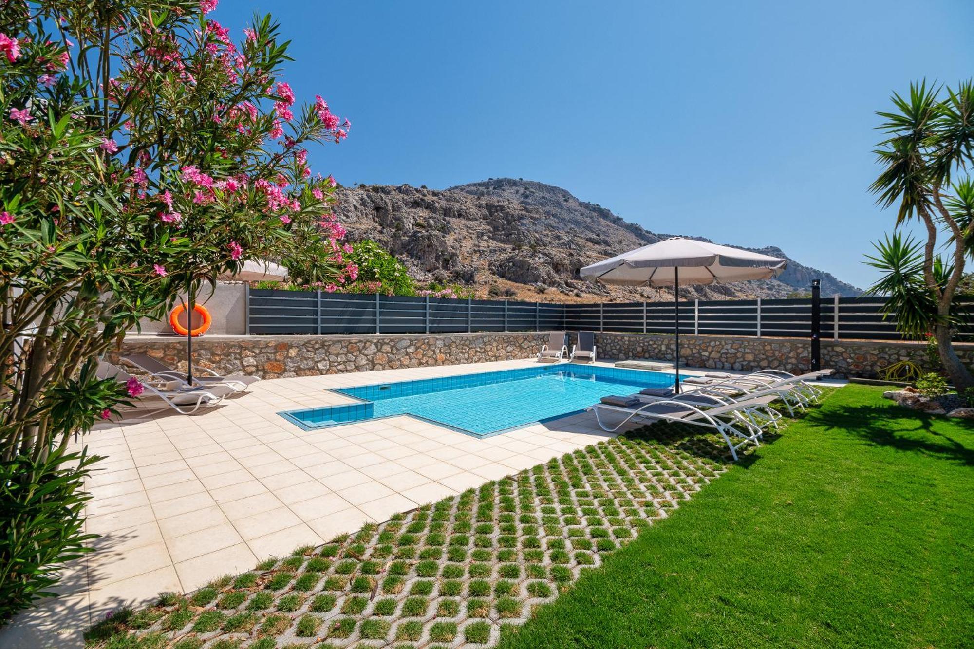 Villa Mariani II - In Lothiarika, Newly Renovated June 2024, Private Pool, Lindos 10 Min, Beach 120M Lardos Zewnętrze zdjęcie