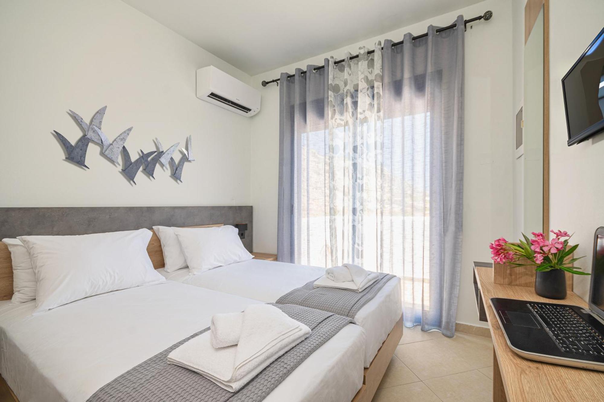 Villa Mariani II - In Lothiarika, Newly Renovated June 2024, Private Pool, Lindos 10 Min, Beach 120M Lardos Zewnętrze zdjęcie